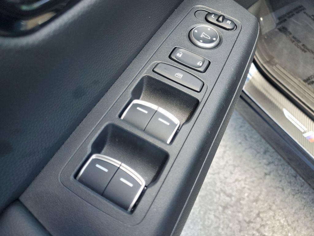 used 2025 Honda CR-V car, priced at $30,991