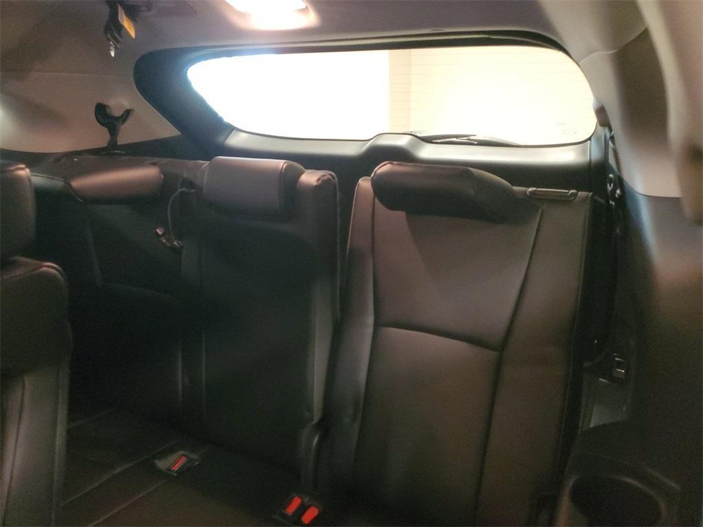 used 2023 Toyota Highlander car, priced at $35,991