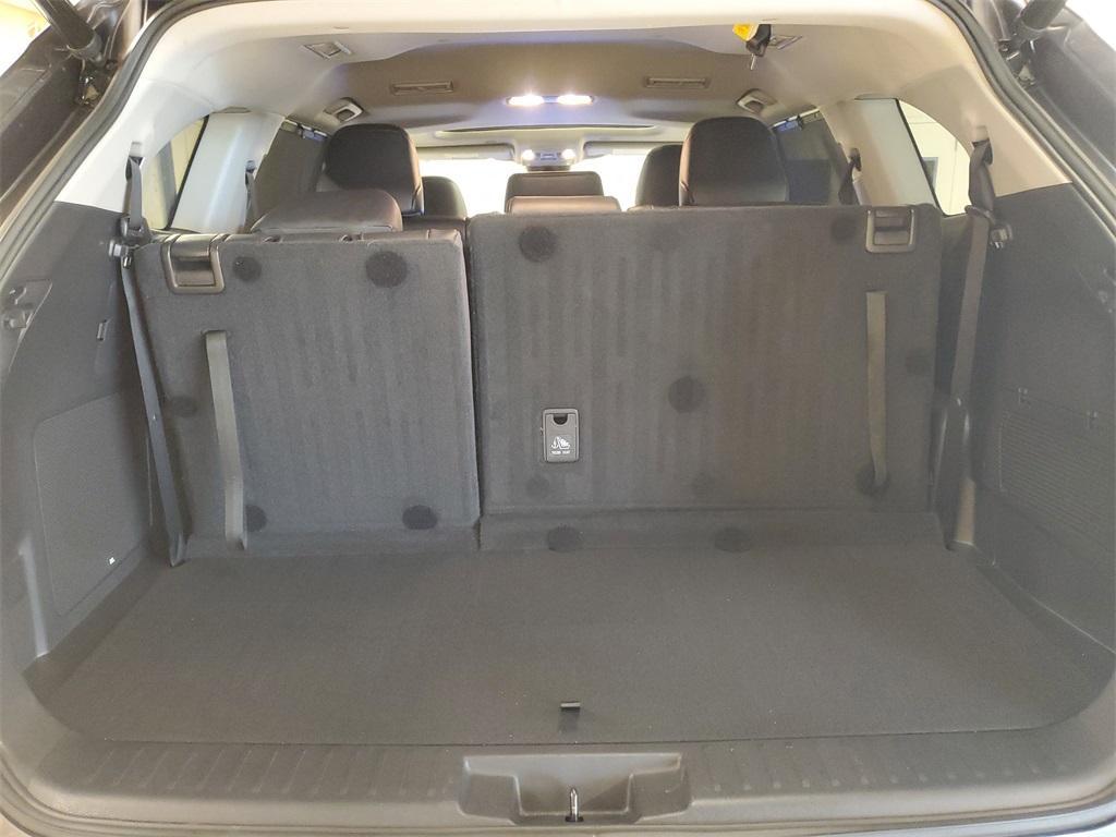 used 2023 Toyota Highlander car, priced at $35,991