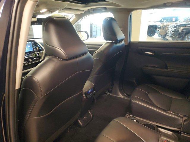 used 2022 Toyota Highlander car, priced at $30,591