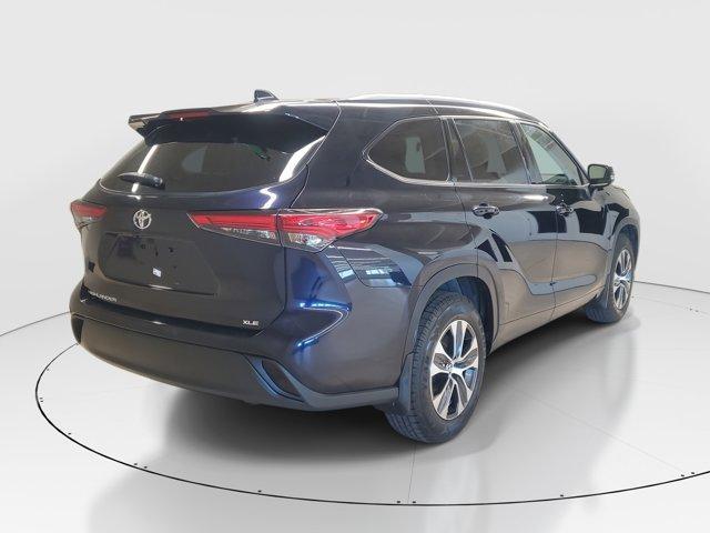 used 2022 Toyota Highlander car, priced at $30,591