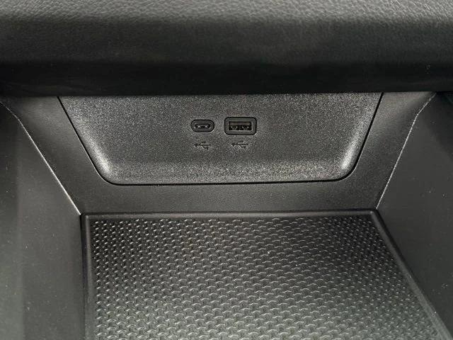 new 2026 Chevrolet Equinox car, priced at $22,172