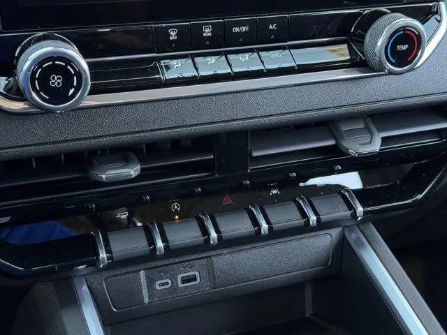 new 2026 Chevrolet Colorado car, priced at $28,434