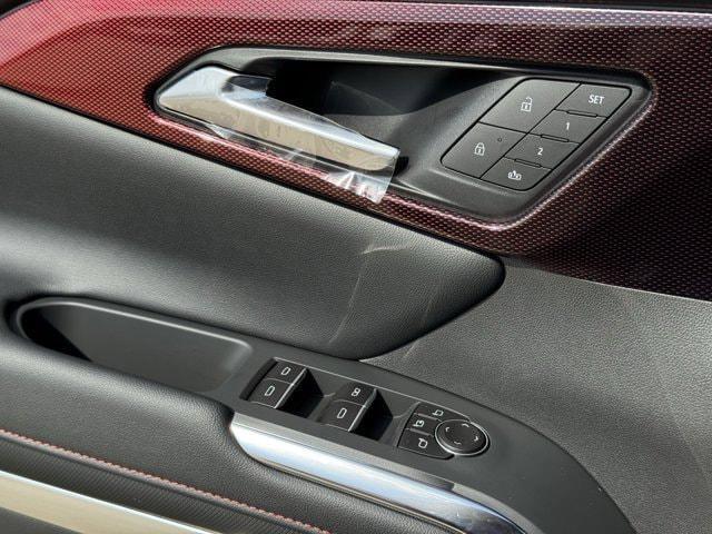 new 2026 Chevrolet Traverse car, priced at $53,361