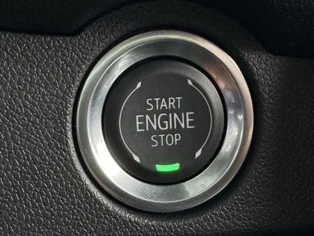 new 2025 Chevrolet Traverse car, priced at $40,104