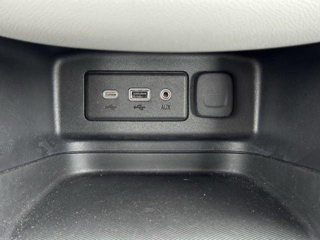 used 2021 Chevrolet Equinox car, priced at $11,750
