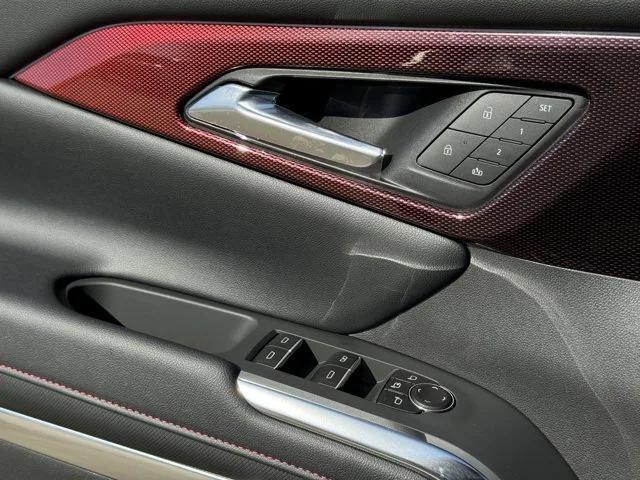 new 2026 Chevrolet Traverse car, priced at $53,811