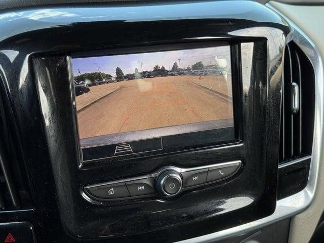 used 2023 Chevrolet Traverse car, priced at $21,202