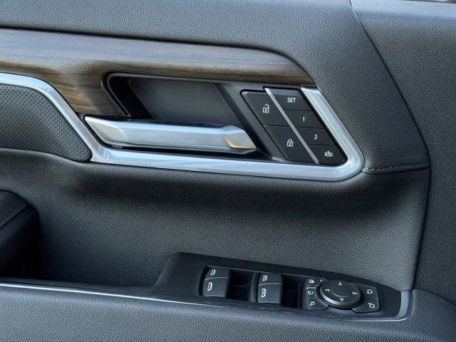 new 2026 Chevrolet Silverado 2500 car, priced at $80,000