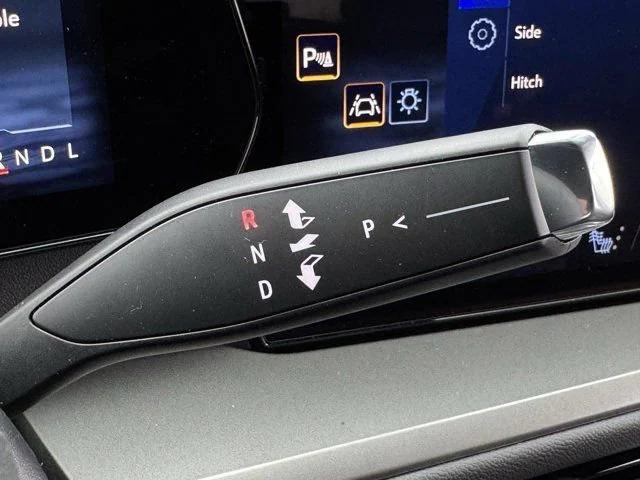 new 2025 Chevrolet Traverse car, priced at $40,104