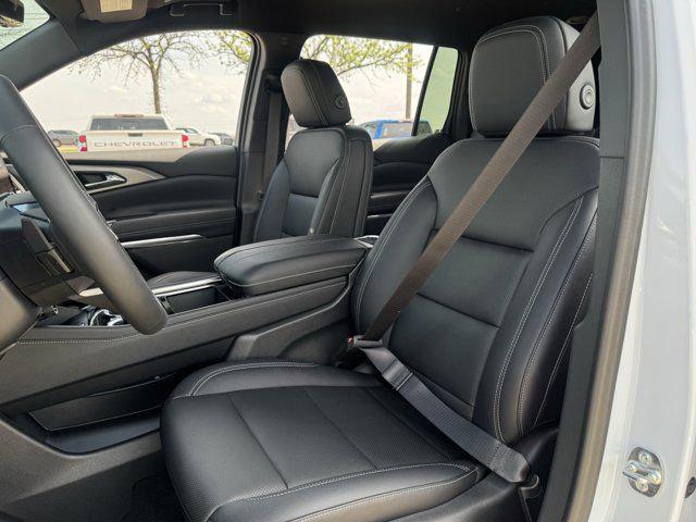 new 2026 Chevrolet Traverse car, priced at $38,192