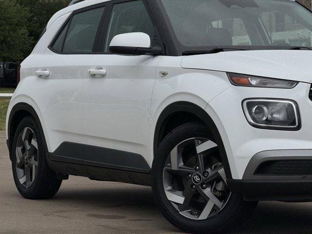 used 2024 Hyundai Venue car, priced at $15,577