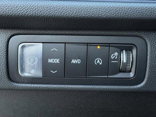 new 2026 Chevrolet Traverse car, priced at $48,168