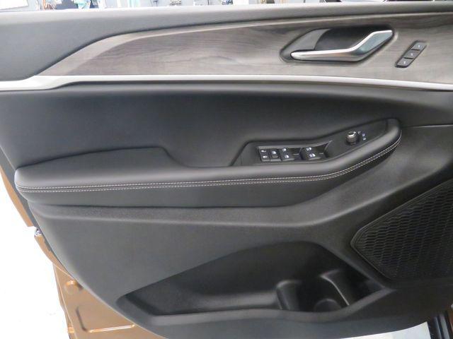 new 2026 Jeep Grand Cherokee car, priced at $44,179