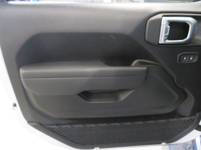 new 2026 Jeep Wrangler car, priced at $47,273