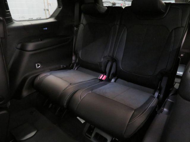 new 2025 Jeep Grand Cherokee L car, priced at $43,543