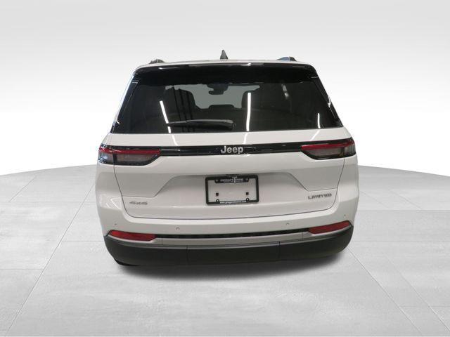 new 2026 Jeep Grand Cherokee car, priced at $43,643