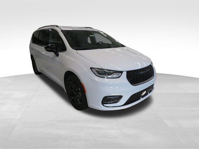 new 2026 Chrysler Pacifica car, priced at $41,517