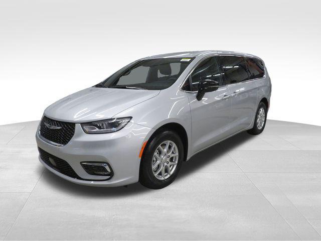 new 2026 Chrysler Pacifica car, priced at $40,215