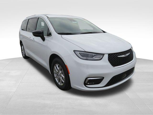 new 2026 Chrysler Pacifica car, priced at $39,514