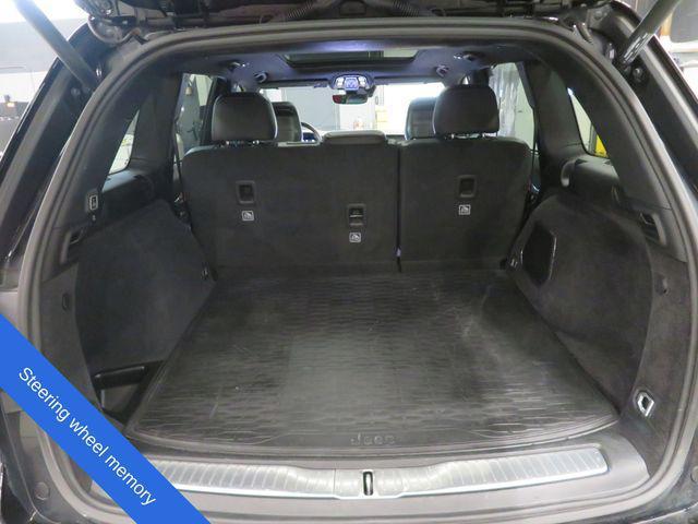 used 2024 Jeep Grand Cherokee car, priced at $38,395