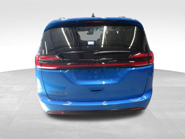 new 2026 Chrysler Pacifica car, priced at $42,134