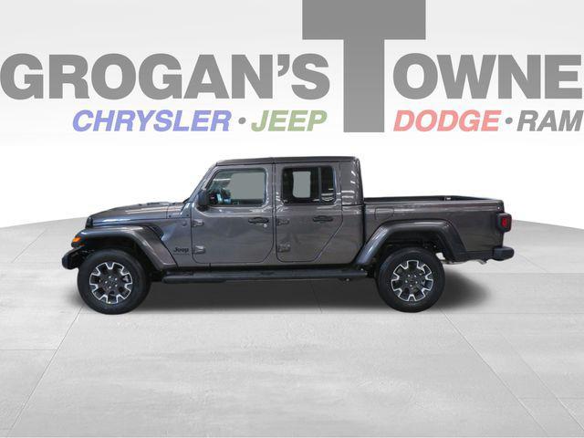 new 2026 Jeep Gladiator car, priced at $47,784