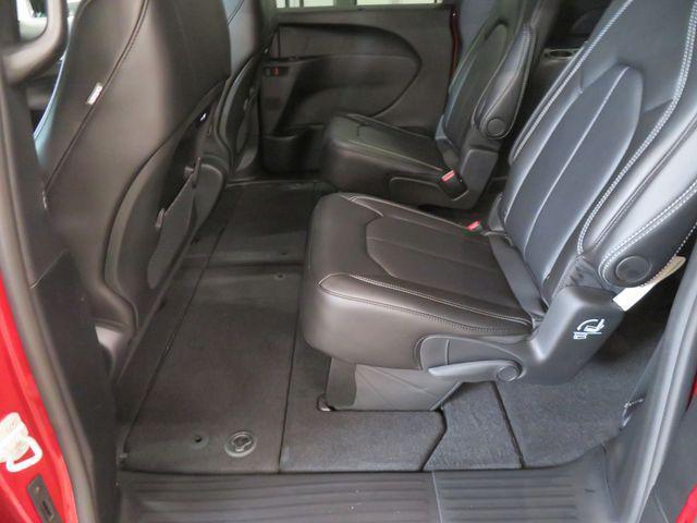 new 2026 Chrysler Pacifica car, priced at $43,776