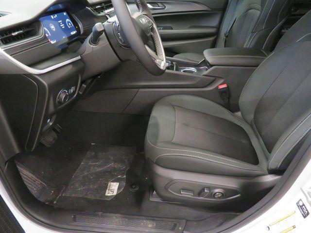 new 2025 Jeep Grand Cherokee L car, priced at $40,632