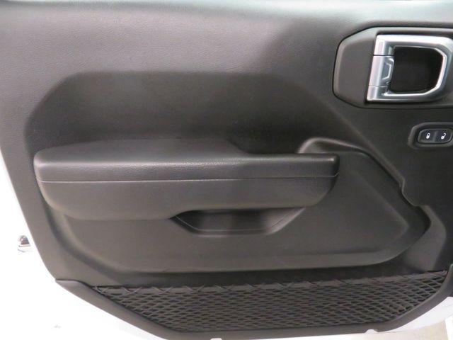 used 2022 Jeep Gladiator car, priced at $29,638