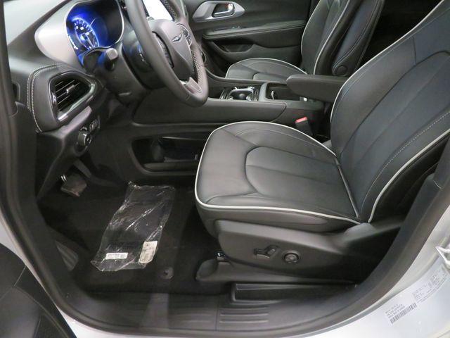 new 2026 Chrysler Pacifica car, priced at $48,862
