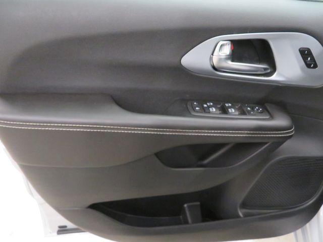 new 2026 Chrysler Pacifica car, priced at $48,862