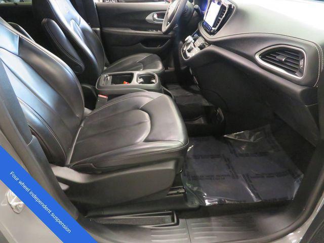 used 2023 Chrysler Pacifica car, priced at $30,238