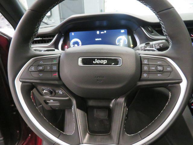 new 2025 Jeep Grand Cherokee car, priced at $42,782