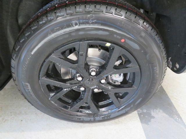 new 2026 Jeep Grand Cherokee car, priced at $44,775