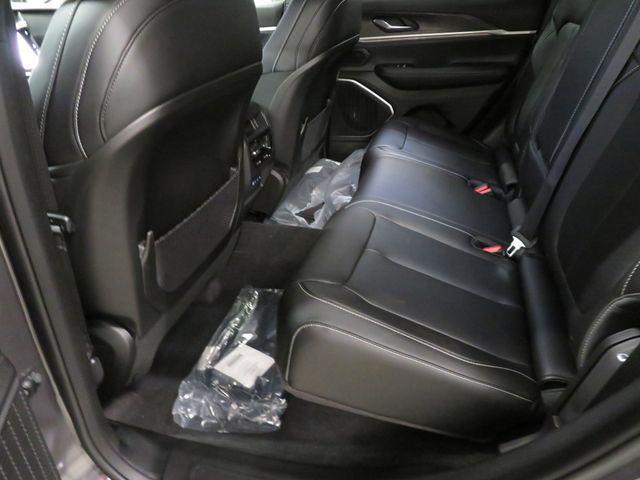 new 2026 Jeep Grand Cherokee car, priced at $45,764