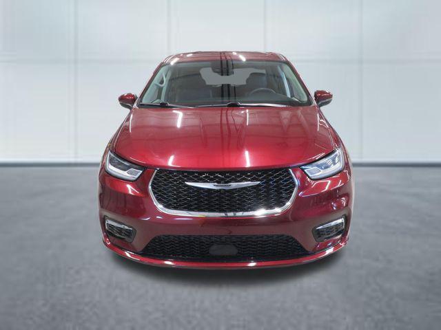 used 2023 Chrysler Pacifica car, priced at $23,645
