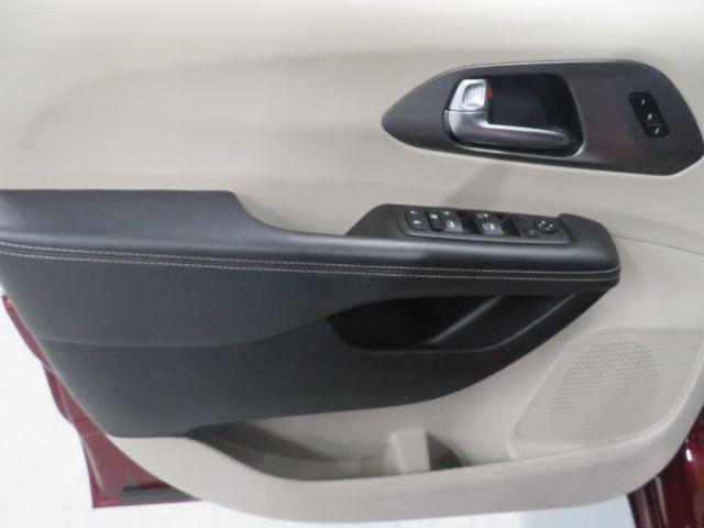 used 2023 Chrysler Pacifica car, priced at $23,645