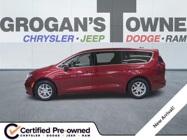used 2023 Chrysler Pacifica car, priced at $23,645