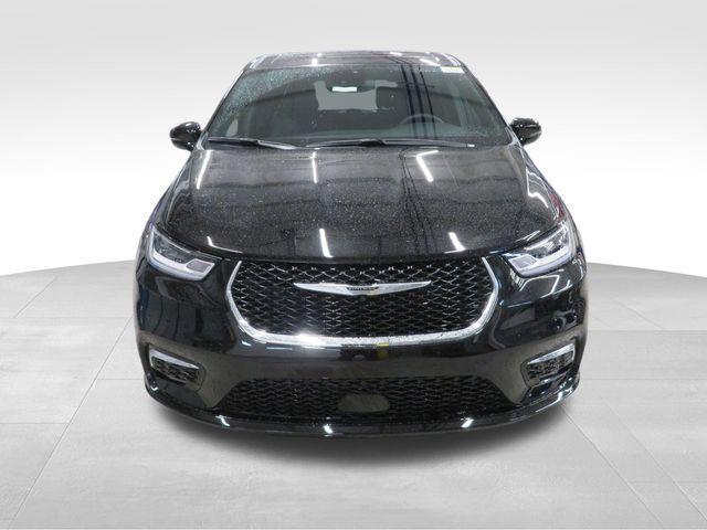 new 2026 Chrysler Pacifica car, priced at $39,791