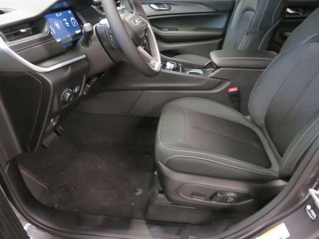 new 2025 Jeep Grand Cherokee L car, priced at $41,142