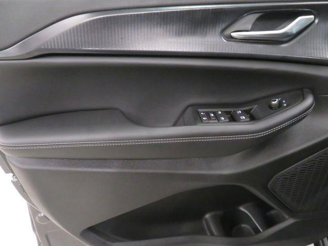 new 2025 Jeep Grand Cherokee L car, priced at $41,142