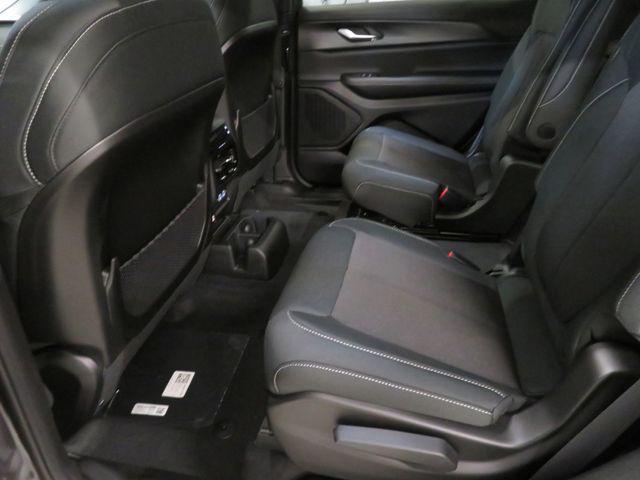 new 2025 Jeep Grand Cherokee L car, priced at $41,142