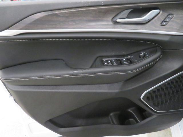 new 2026 Jeep Grand Cherokee car, priced at $50,500