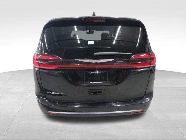 new 2026 Chrysler Pacifica car, priced at $40,386