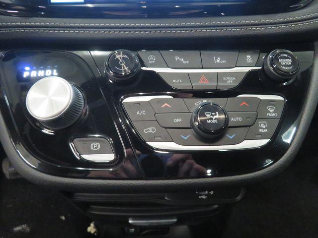 new 2026 Chrysler Pacifica car, priced at $40,386