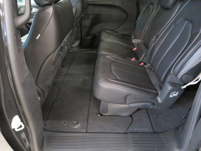 new 2026 Chrysler Pacifica car, priced at $40,386