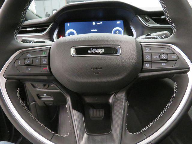 new 2025 Jeep Grand Cherokee car, priced at $39,186