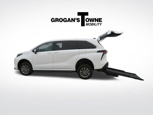 used 2025 Toyota Sienna car, priced at $66,809
