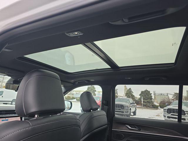 new 2026 Jeep Grand Cherokee L car, priced at $51,510